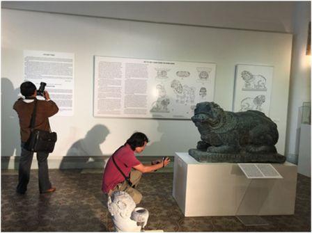 Lions et lionceaux dans la sculpture nationale exposés à Hô Chi Minh-Ville